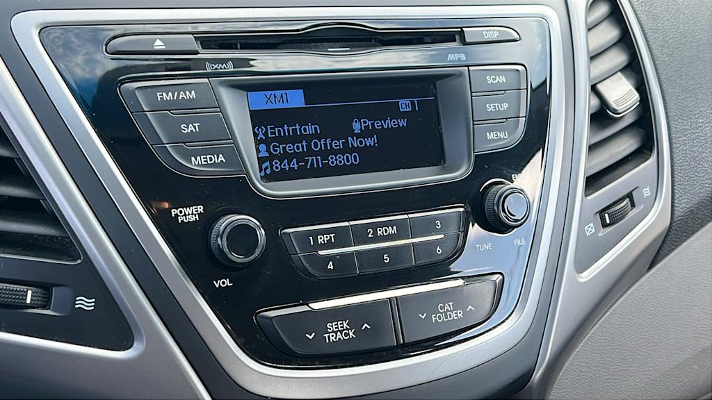 2016 Hyundai Elantra SE 14