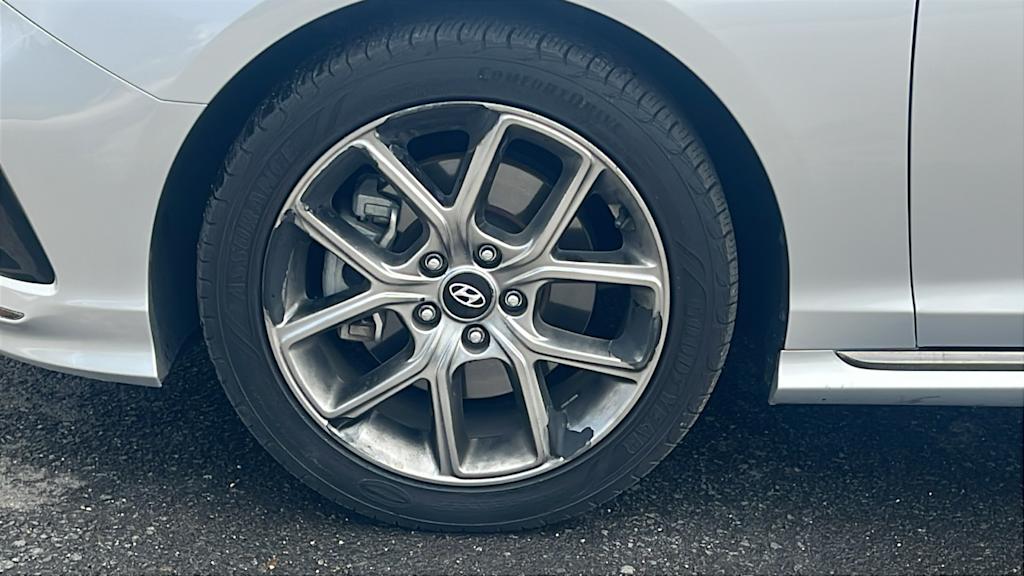 Thumbnail: 2019 Hyundai Sonata - 8
