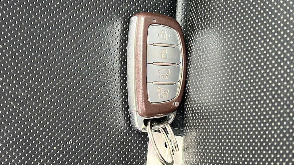 Thumbnail: 2019 Hyundai Sonata - 18