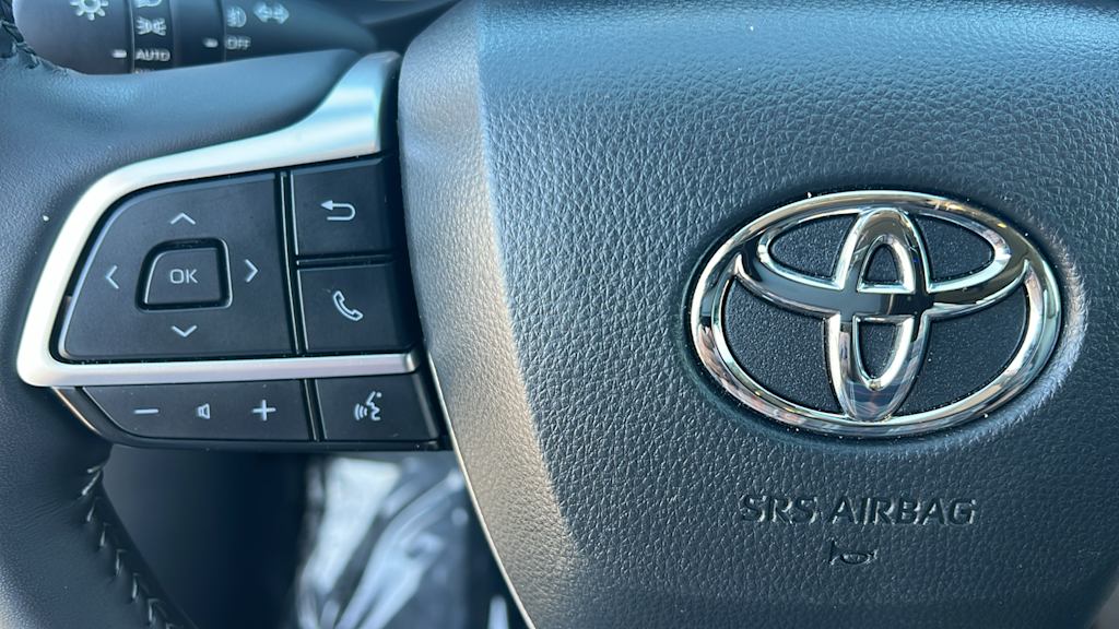 Thumbnail: 2024 Toyota Highlander - 26