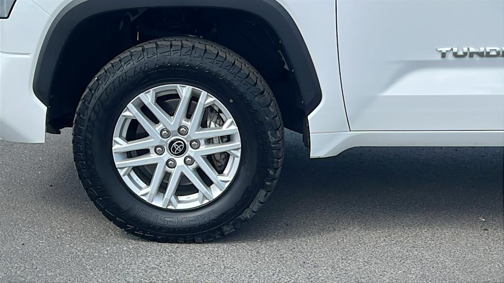 Thumbnail: 2022 Toyota Tundra - 8