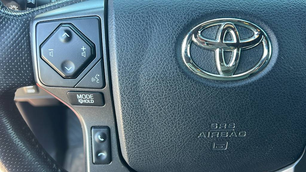 Thumbnail: 2016 Toyota Tacoma - 25