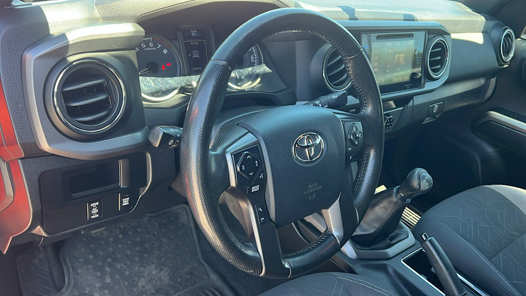 Thumbnail: 2016 Toyota Tacoma - 2