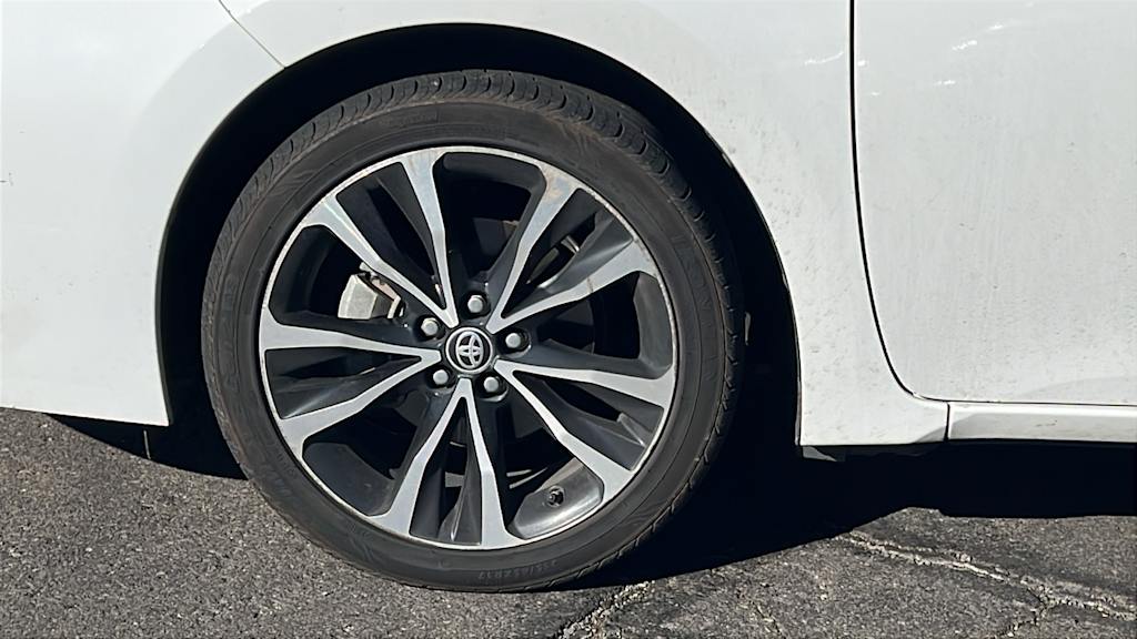 Thumbnail: 2017 Toyota Corolla - 6