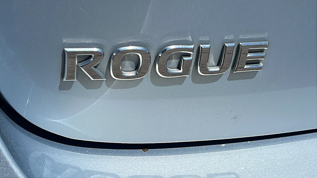 Thumbnail: 2013 Nissan Rogue - 7