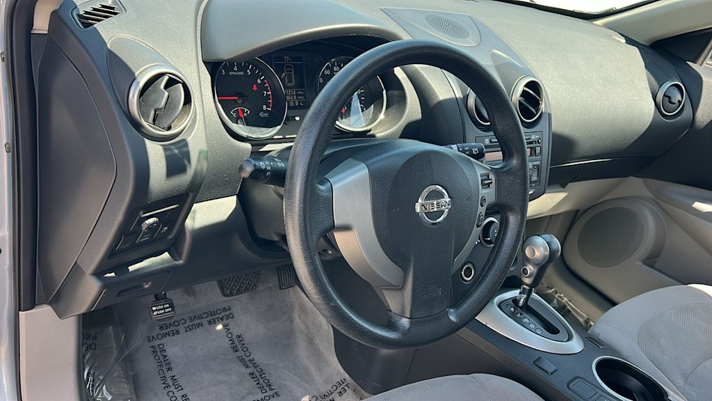 Thumbnail: 2013 Nissan Rogue - 2