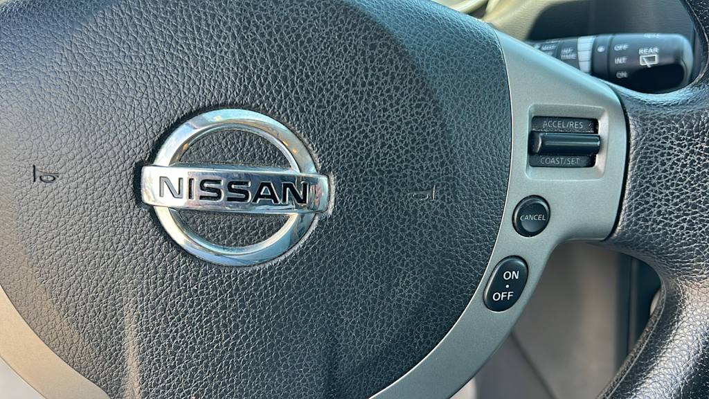 Thumbnail: 2013 Nissan Rogue - 24
