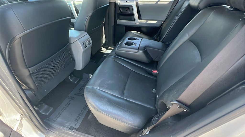 Thumbnail: 2011 Toyota 4Runner - 12