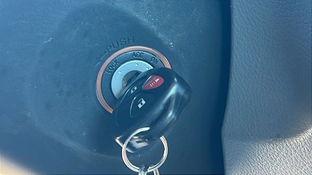Thumbnail: 2011 Toyota 4Runner - 18