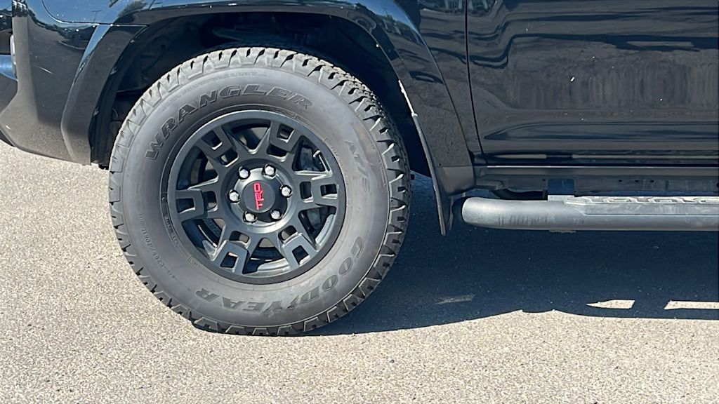Thumbnail: 2023 Toyota 4Runner - 6