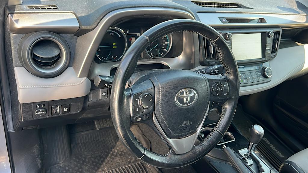 Thumbnail: 2017 Toyota RAV4 - 2