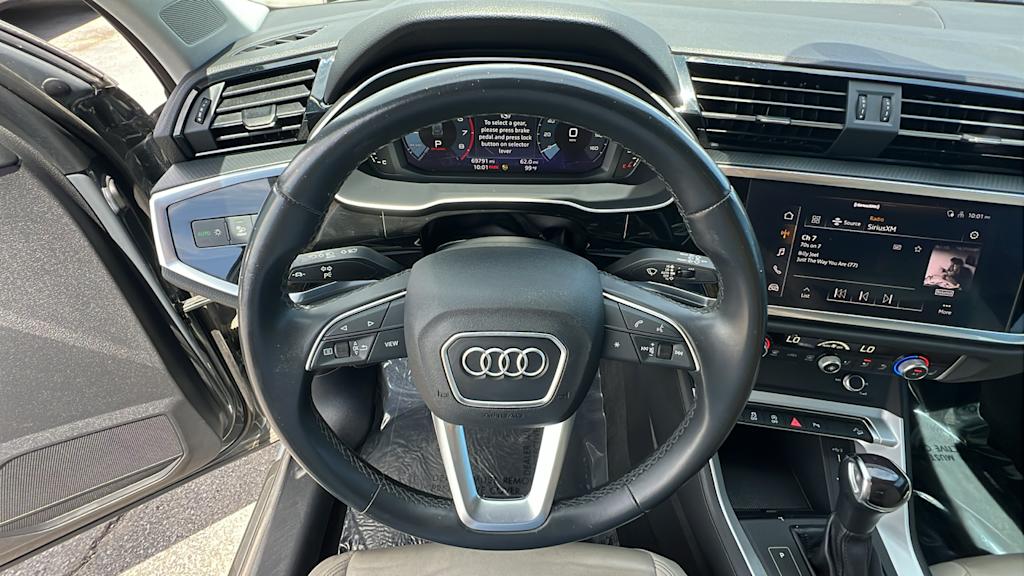 Thumbnail: 2022 Audi Q3 - 9
