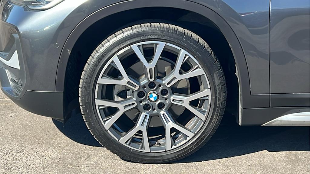 Thumbnail: 2022 BMW X1 - 7