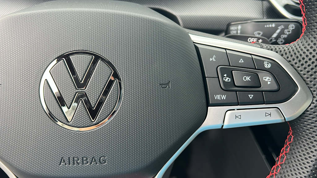 Thumbnail: 2025 Volkswagen Golf - 27