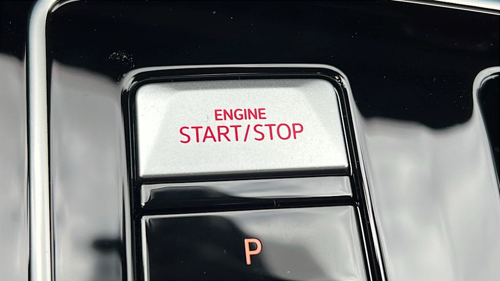 Thumbnail: 2025 Volkswagen Golf - 25