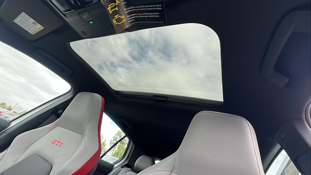 Thumbnail: 2025 Volkswagen Golf - 31