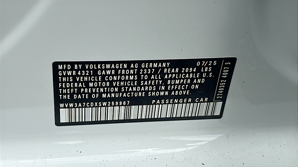 Thumbnail: 2025 Volkswagen Golf - 18