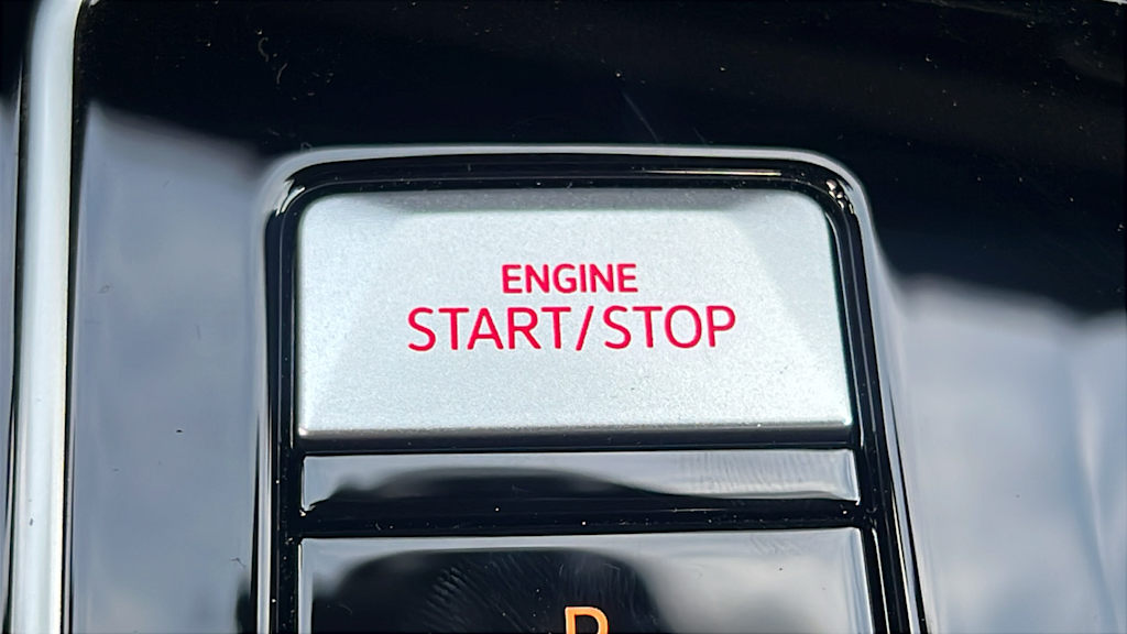 Thumbnail: 2025 Volkswagen Golf - 24