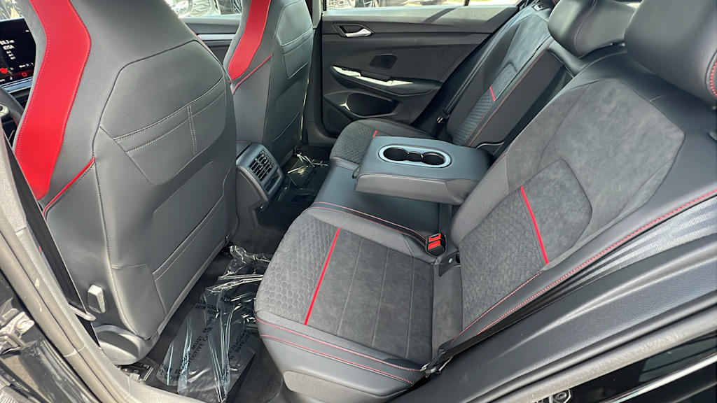 Thumbnail: 2025 Volkswagen Golf - 10