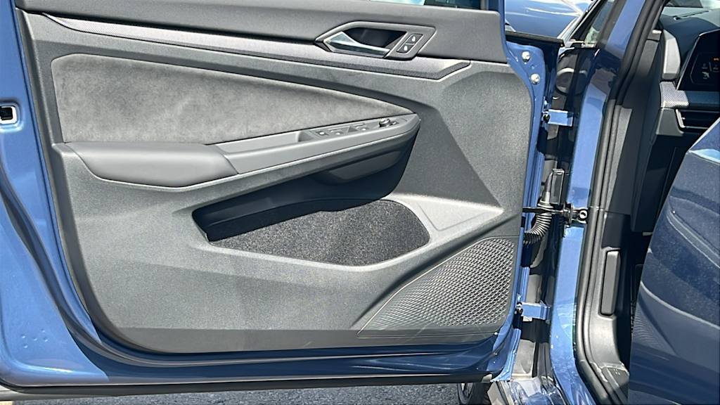 Thumbnail: 2026 Volkswagen Golf - 28