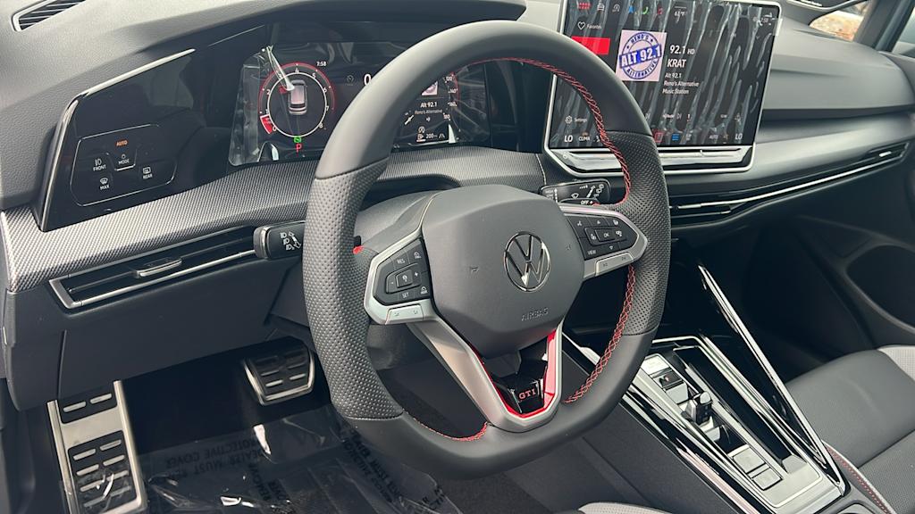 Thumbnail: 2025 Volkswagen Golf - 2