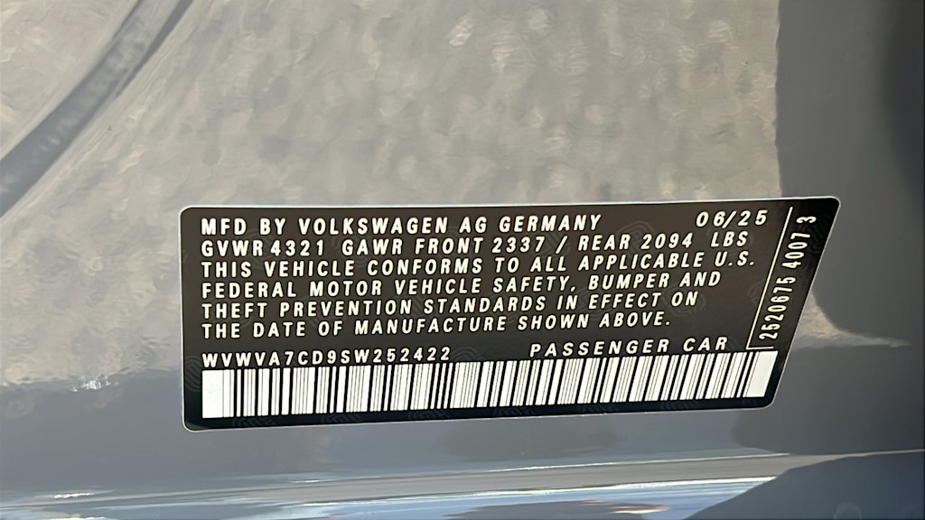 Thumbnail: 2025 Volkswagen Golf - 17