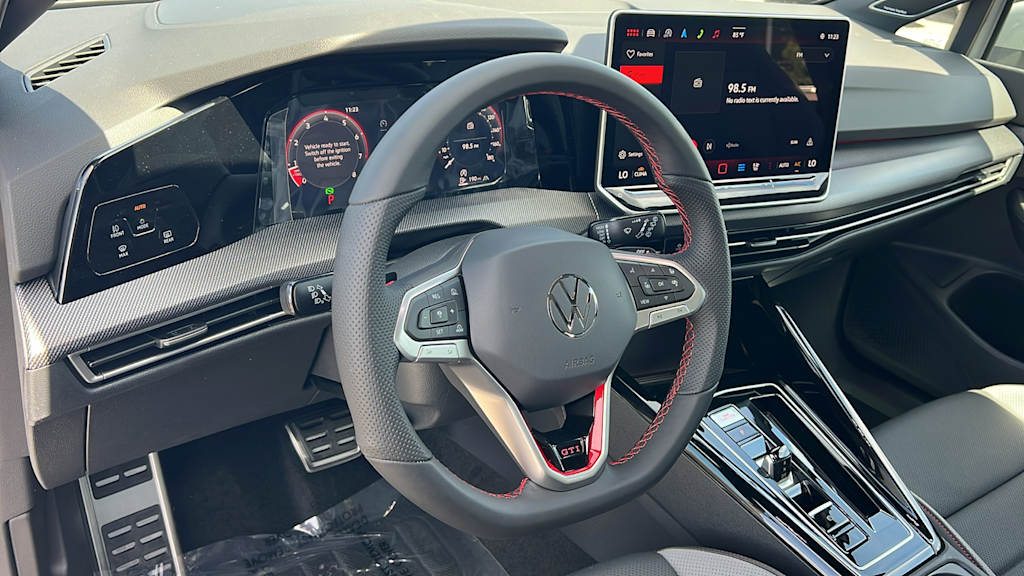 Thumbnail: 2025 Volkswagen Golf - 2