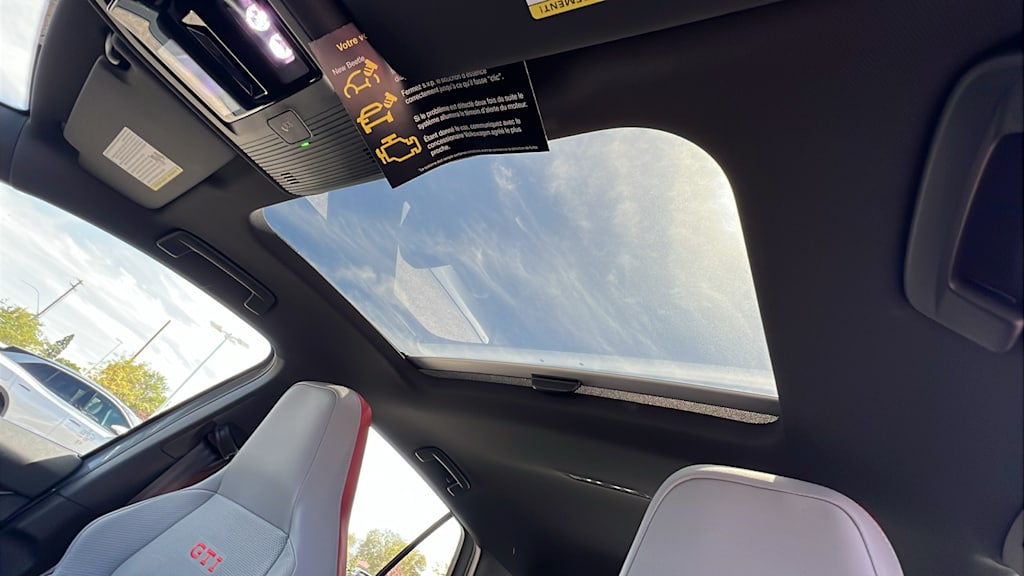 Thumbnail: 2025 Volkswagen Golf - 31