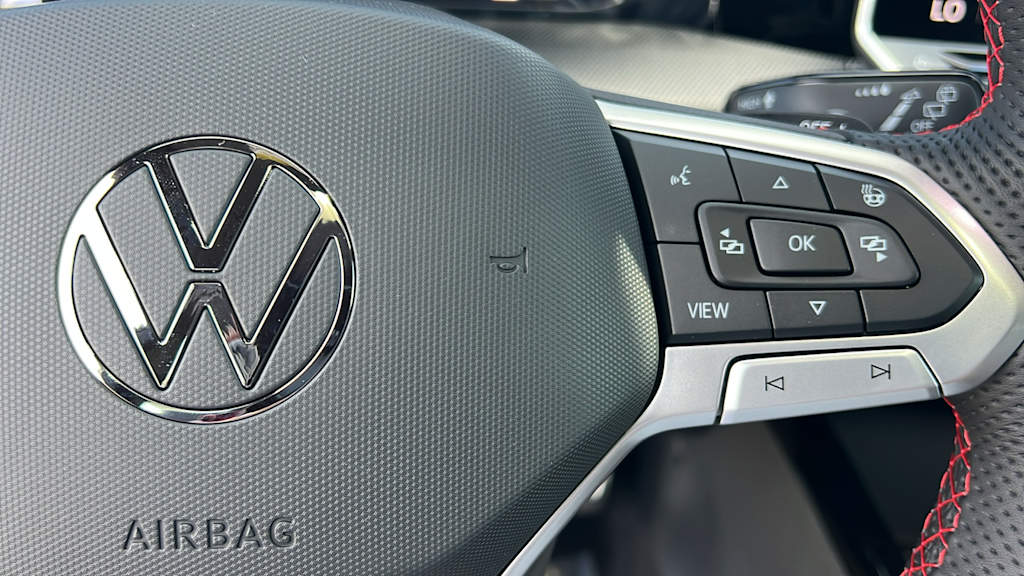 Thumbnail: 2025 Volkswagen Golf - 26