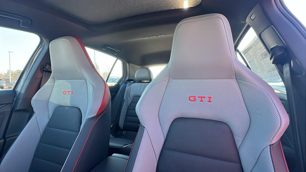 Thumbnail: 2026 Volkswagen Golf - 8