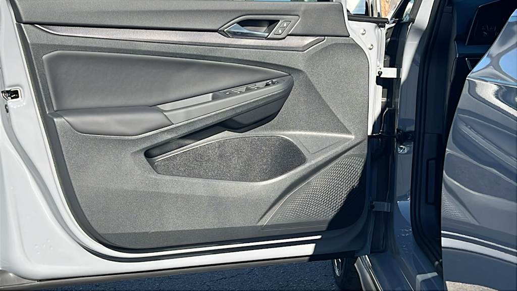 Thumbnail: 2026 Volkswagen Golf - 28