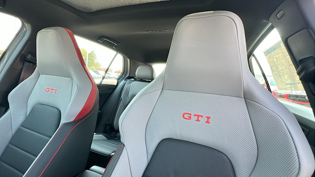 Thumbnail: 2026 Volkswagen Golf - 11