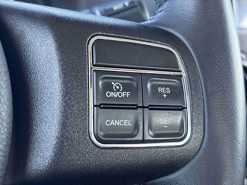 Thumbnail: 2018 Jeep Wrangler - 31