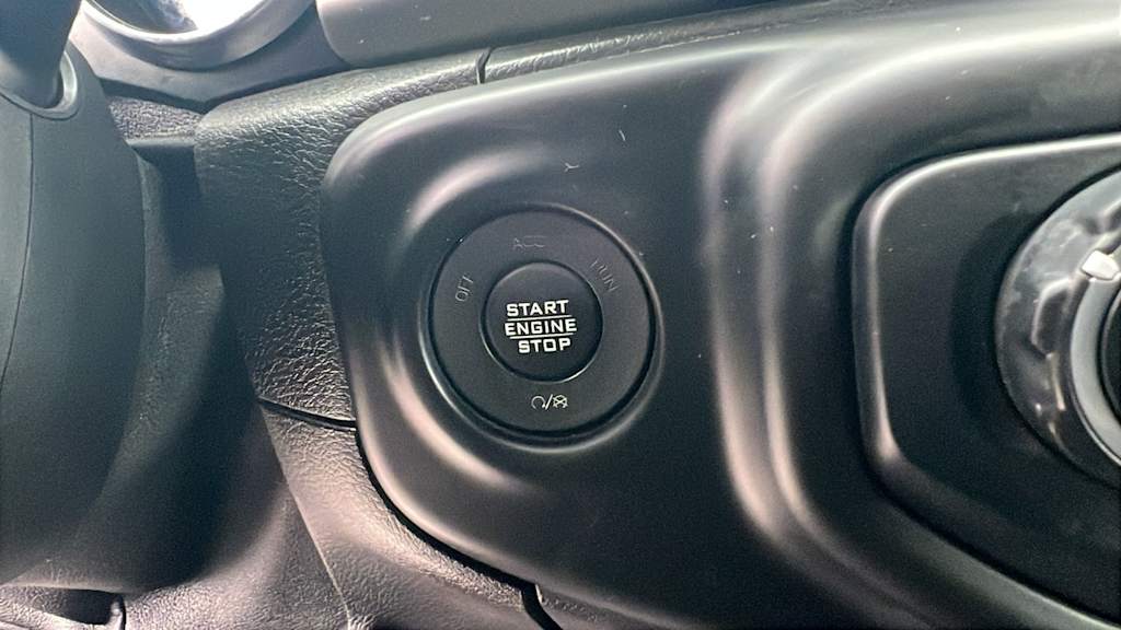 Thumbnail: 2019 Jeep Wrangler - 25