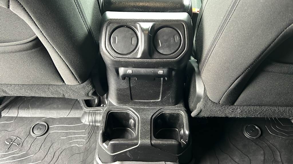 Thumbnail: 2019 Jeep Wrangler - 30