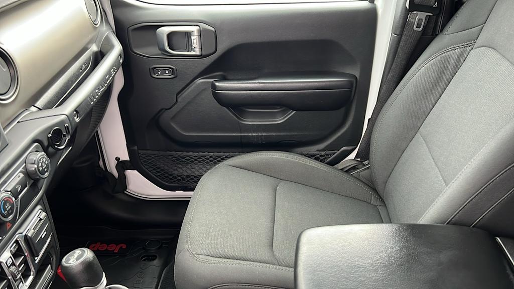 Thumbnail: 2019 Jeep Wrangler - 11