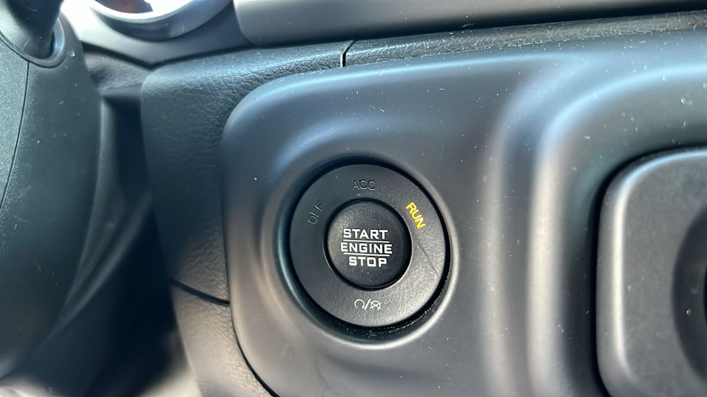 Thumbnail: 2019 Jeep Wrangler - 25