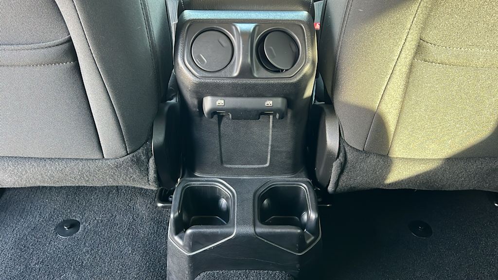 Thumbnail: 2019 Jeep Wrangler - 30