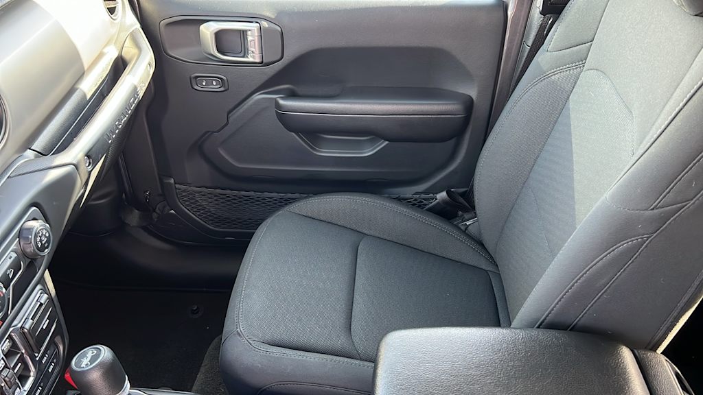 Thumbnail: 2019 Jeep Wrangler - 11