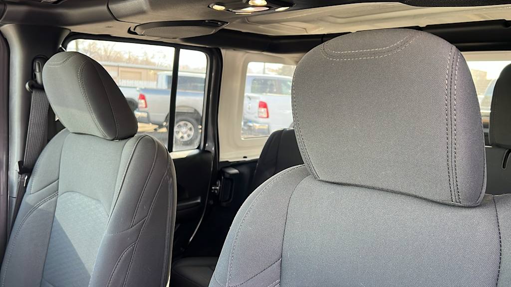 Thumbnail: 2019 Jeep Wrangler - 10