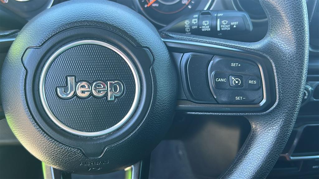 Thumbnail: 2018 Jeep Wrangler - 25