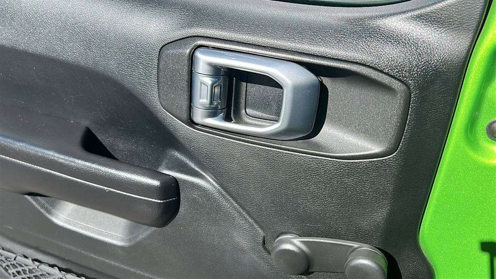 Thumbnail: 2018 Jeep Wrangler - 26