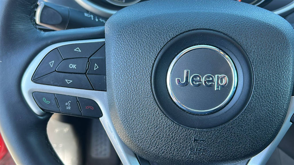 Thumbnail: 2017 Jeep Cherokee - 25