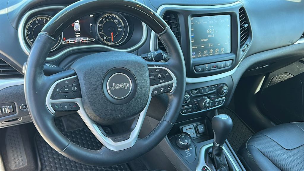 Thumbnail: 2017 Jeep Cherokee - 2