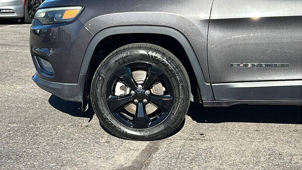 Thumbnail: 2021 Jeep Cherokee - 8