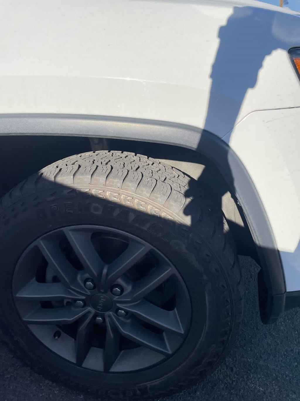 Thumbnail: 2016 Jeep Grand Cherokee - 20