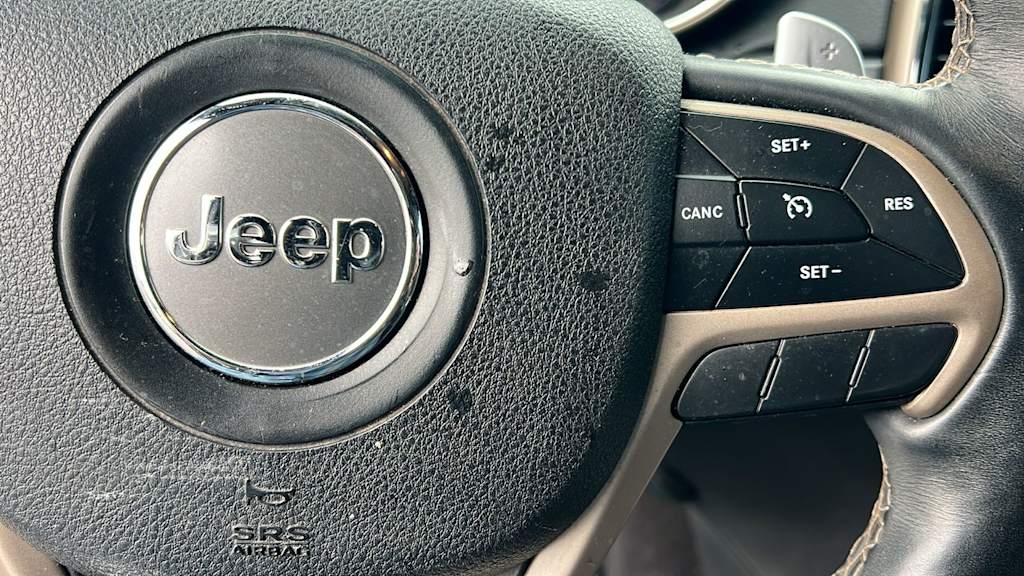 Thumbnail: 2017 Jeep Grand Cherokee - 19