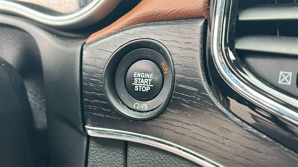 Thumbnail: 2020 Jeep Grand Cherokee - 25
