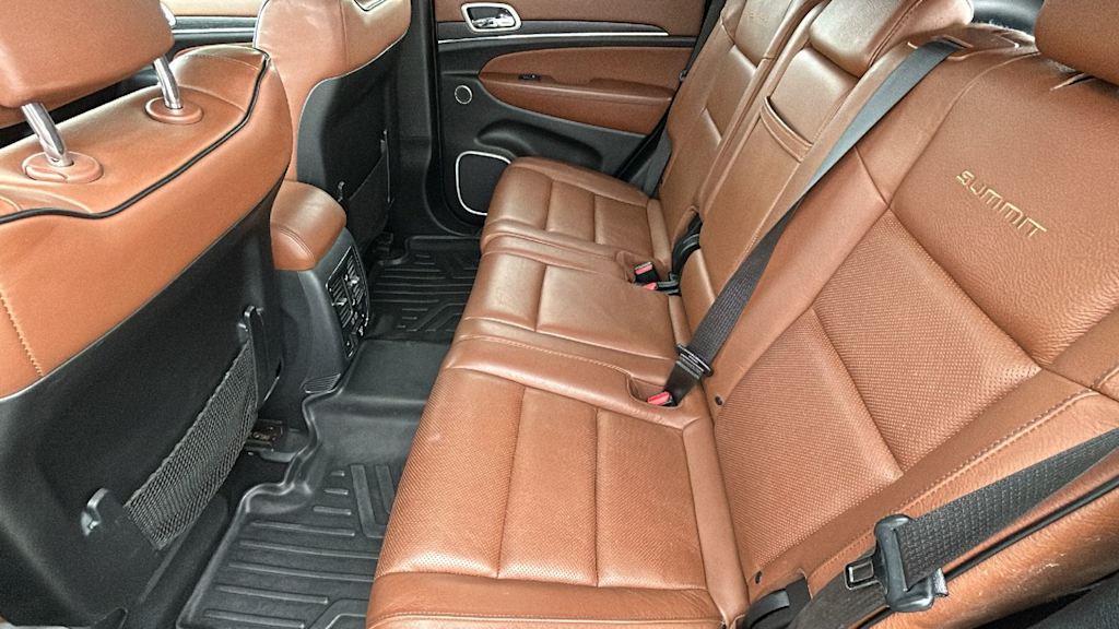 Thumbnail: 2020 Jeep Grand Cherokee - 11