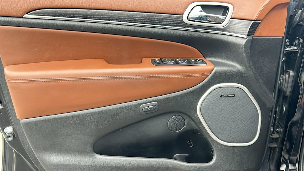 Thumbnail: 2020 Jeep Grand Cherokee - 29
